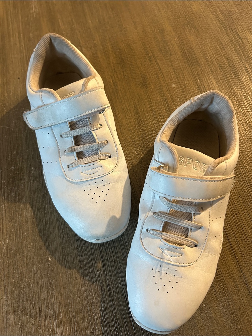 Kids White Sport Cheer Shoes with Hook-and-Loop Strap, Sz. 5 or 5.5.